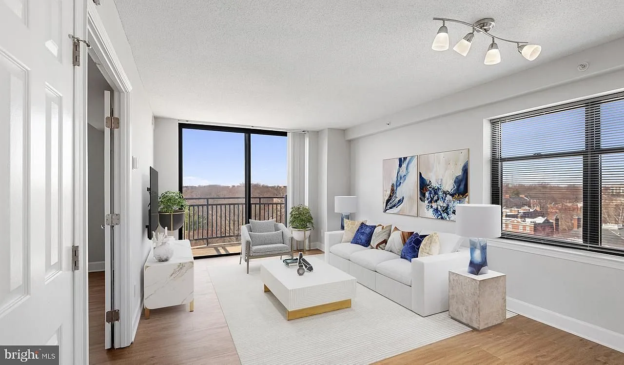 1 bed, 2.0 bath, 800 sqft, $2,544 — Photo 1