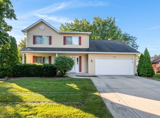 2355 Lakeside Dr, Aurora, IL 60504