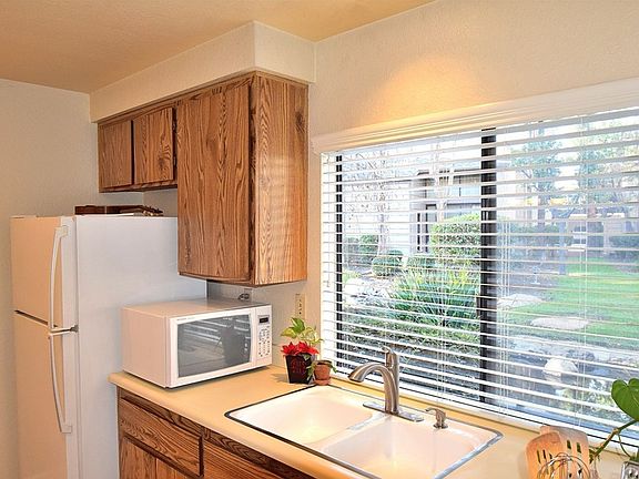 2nd image of 26701 Quail Crk APT 111