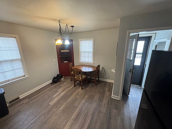 3rd image of 1130 Windiate St