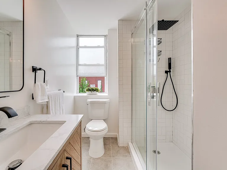 388 Communipaw Ave #2C — Photo 2