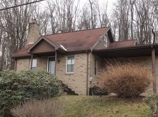 280 Argyle St, Petrolia, PA