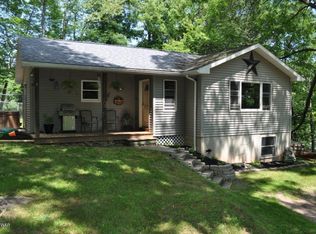 465 Plank Rd, Beach Lake, PA 18405