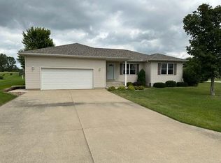 201 Pine Ct, Charles City, IA 50616