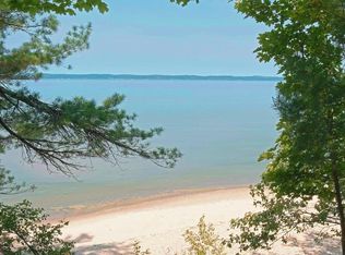 19171 Whispering Trl, Traverse City, MI 49686