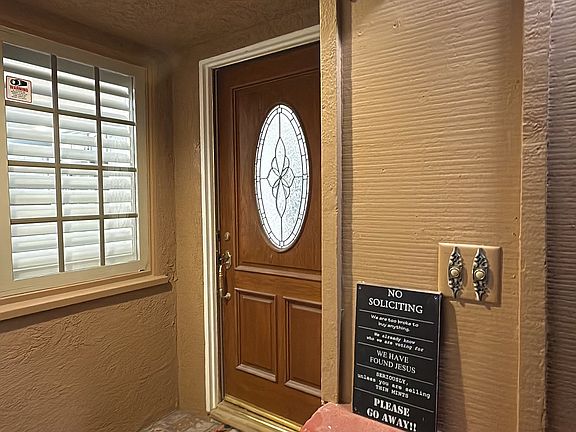 2nd image of 17541 Santa Monica Cir