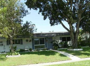 301 SE 14th Pl, Deerfield Beach, FL 33441