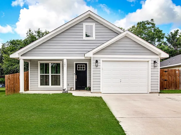 161 Columbia St, Cleburne, TX 76031