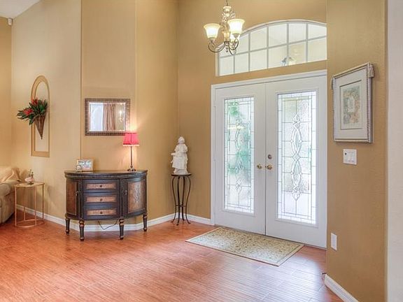4th image of 9904 Kingshyre Way