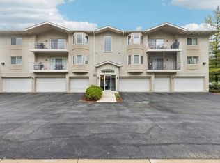 943 Elderberry Cir UNIT 303, Naperville, IL 60563