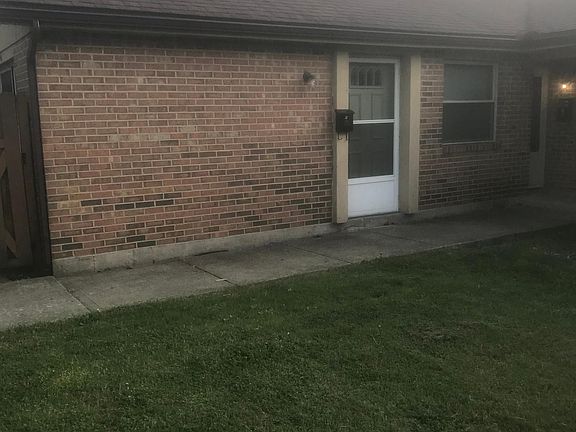 2nd image of 2112 Hewitt Ave #F