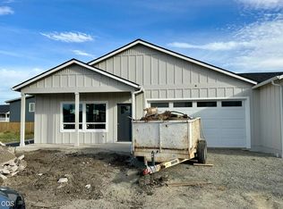 315 E Rapp Rd, Talent, OR 97540