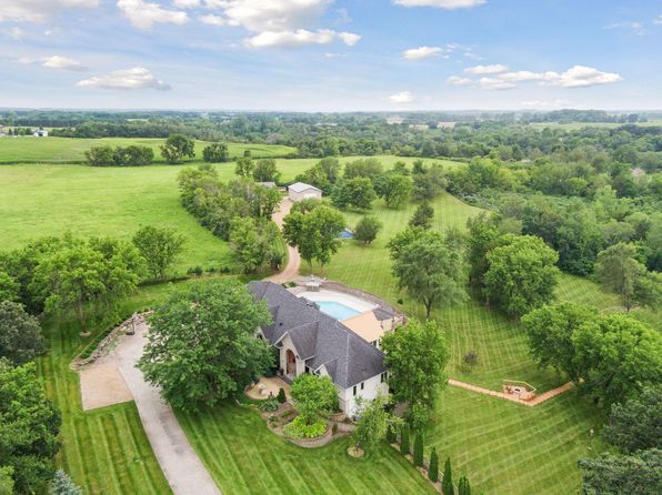 14680 Jonathan Carver Pkwy, Carver, MN 55315