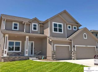 11746 S 110th St, Papillion, NE 68046