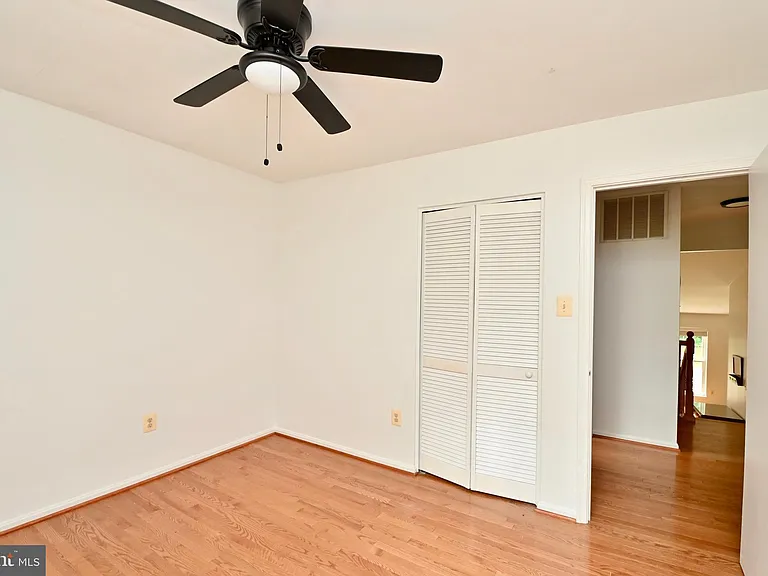 10048 Wood Sorrels Ln — Photo 18