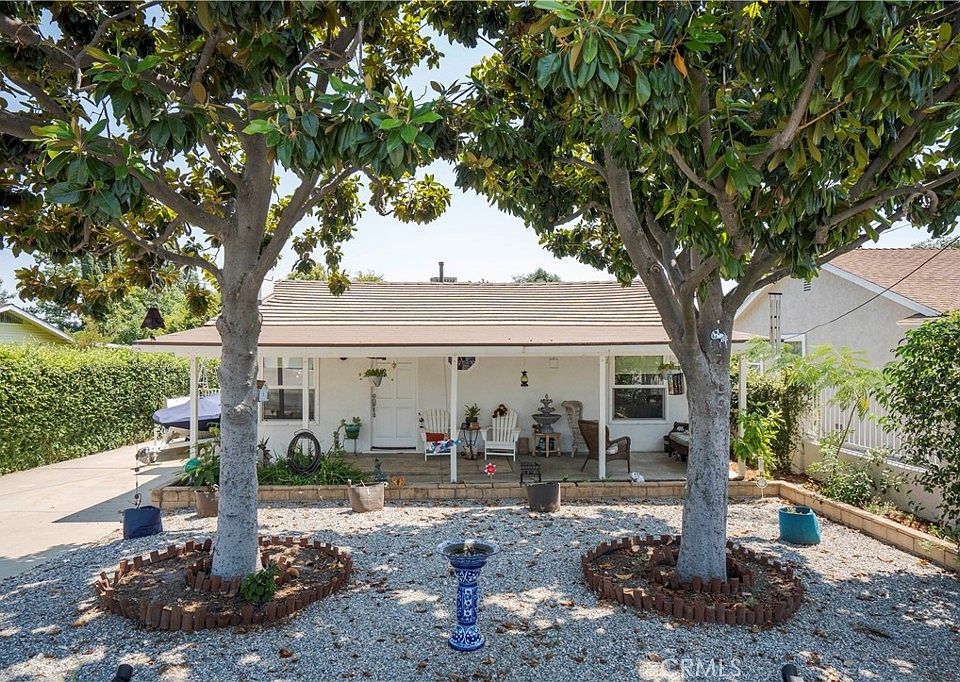 1st image of 9461 La Vine St