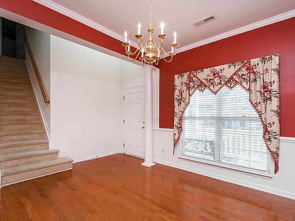 3rd image of 1932 Munn Pointe Dr