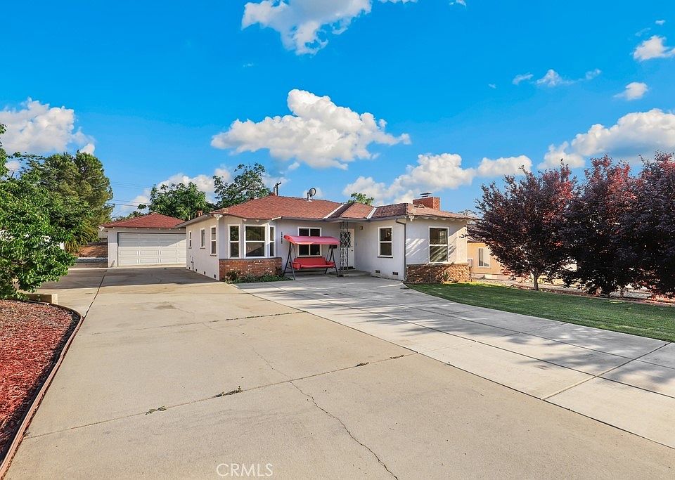 1st image of 35041 Kimberly Ln