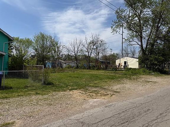 4th image of 2183 Berrell Ave