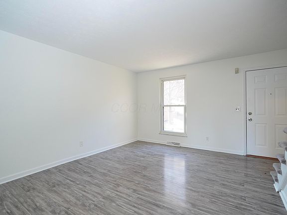 4th image of 1883 Willoway Cir N