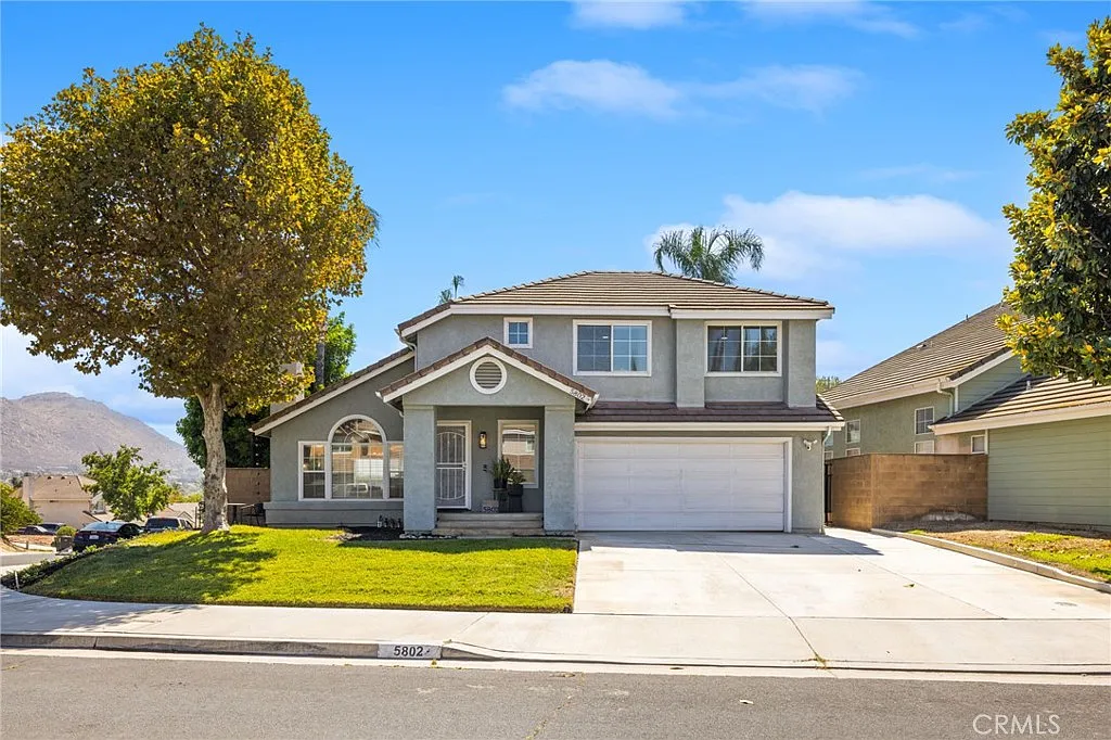 3 bed, 2.5 bath, 1703 sqft, $3,500 — Photo 1
