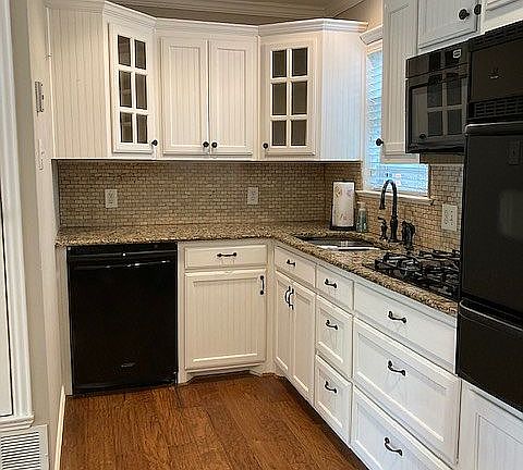 2nd image of 2029 Del Oak Dr