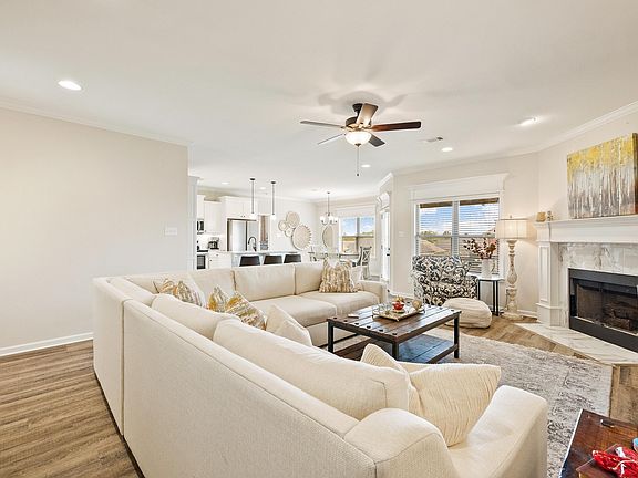 5th image of 3024 Rock Ridge Dr