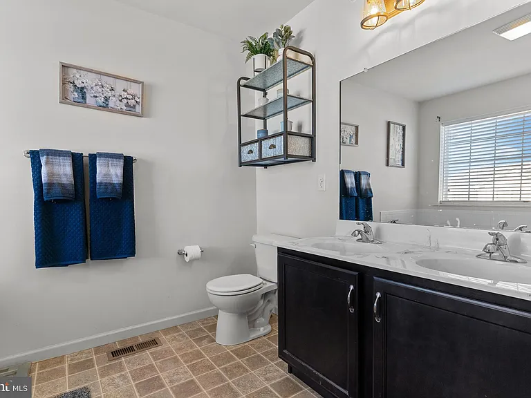 2109 Hayward Ave — Photo 22