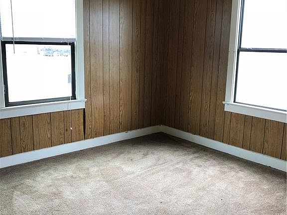 5th image of 606 N Cedar St