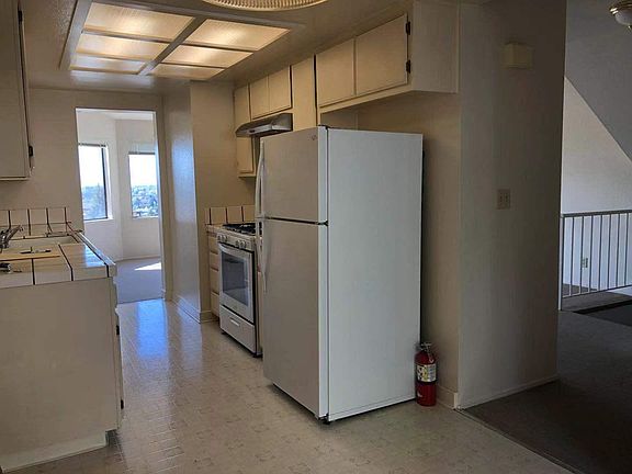 5th image of 16316 Miramar Pl