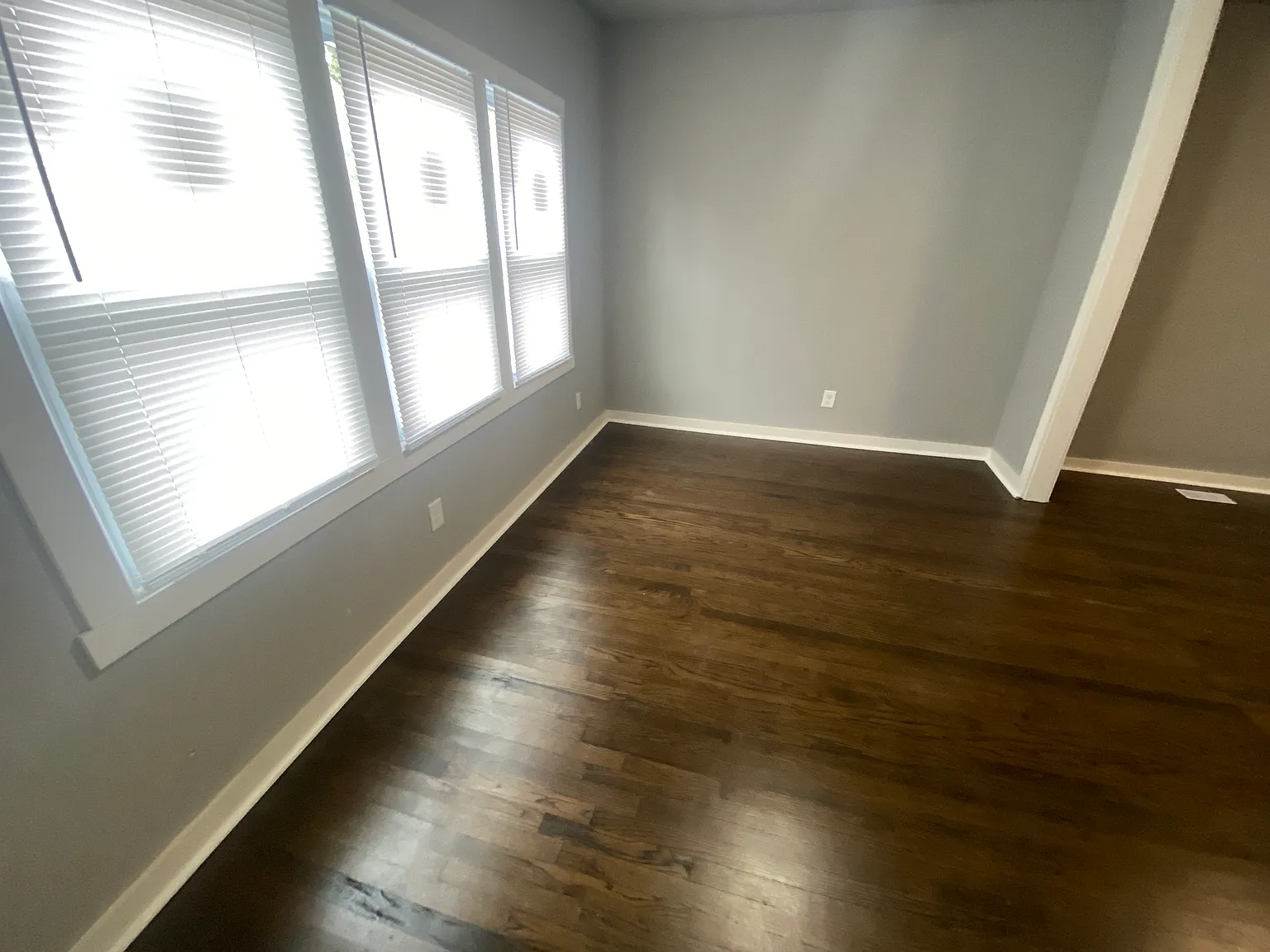 3 bed, 1100 sqft, $1,400 — Photo 3