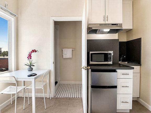 2nd image of 5117-5123 S Avalon Blvd #103