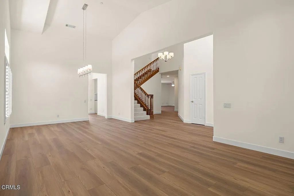4 bed, 3.0 bath, 3204 sqft, $5,500 — Photo 2