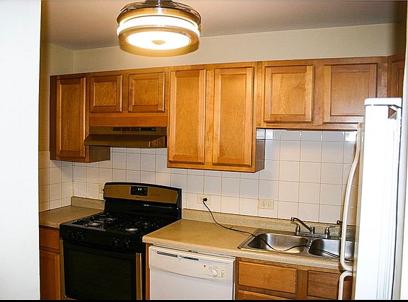 2nd image of 1097 Miller Ln APT 207