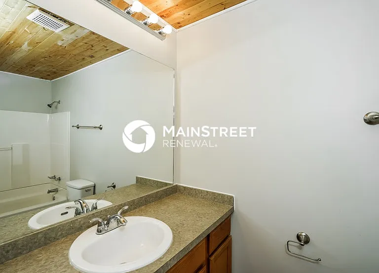 9909 Lakewood Dr — Photo 9