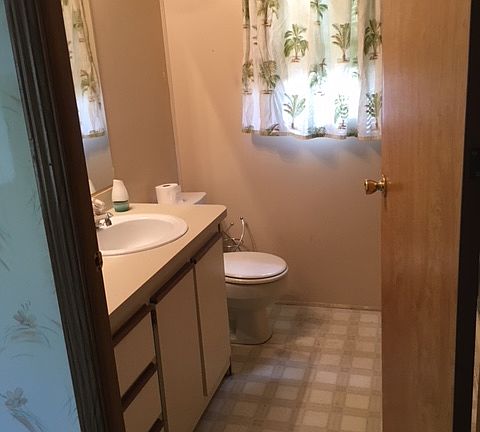 5th image of 3 Blue Water Ct