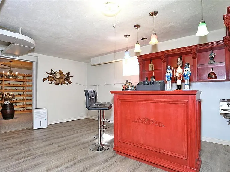 328 W Ridgewood Ave — Photo 37