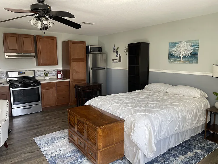 12880 Magnolia Ave #9 — Photo 8