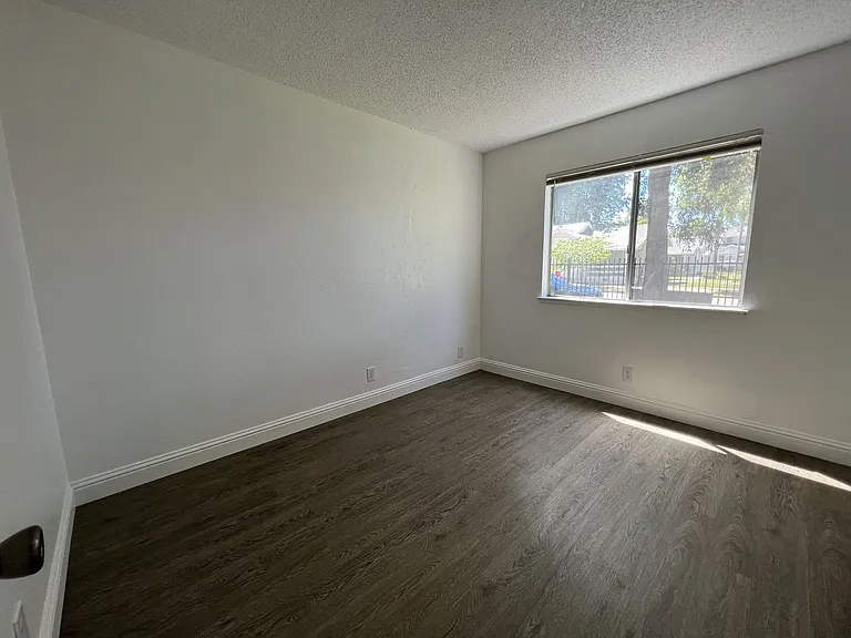 3259 Marshall Way #10 — Photo 12