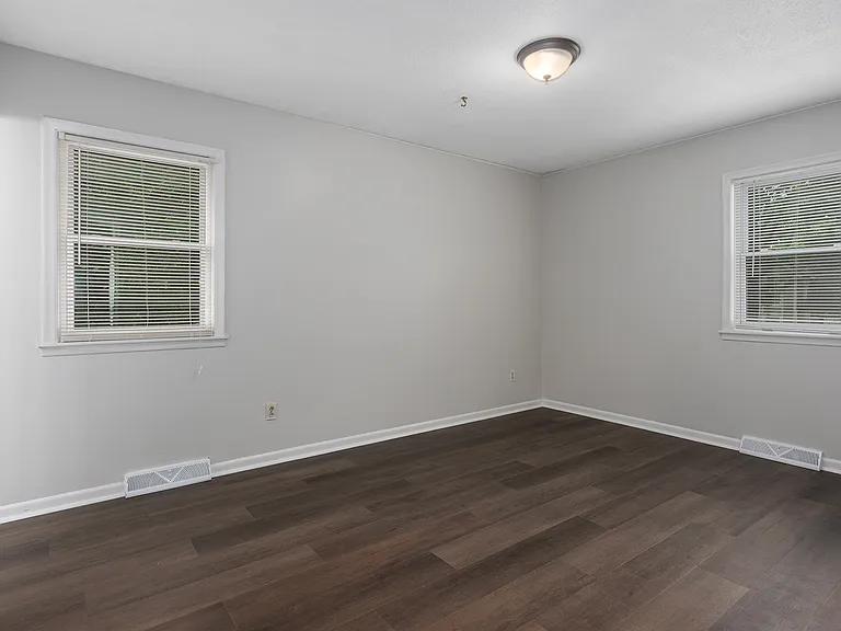 7115 Robin Ln — Photo 14