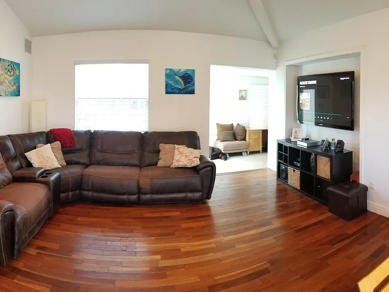 7865 SW 26th St — Photo 3