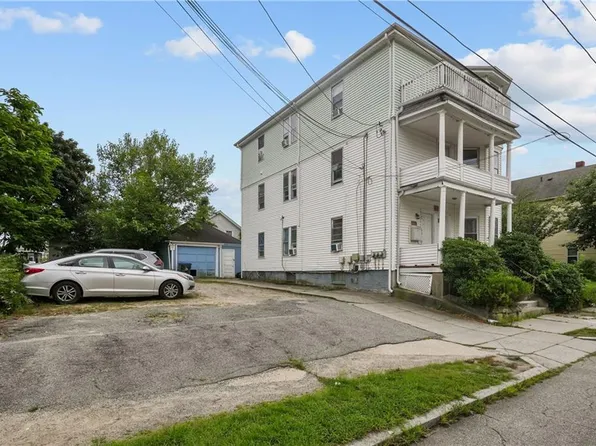 12 Humes St, Providence, RI 02907