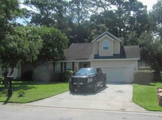 541 Pointe South Dr, Savannah, GA 31410