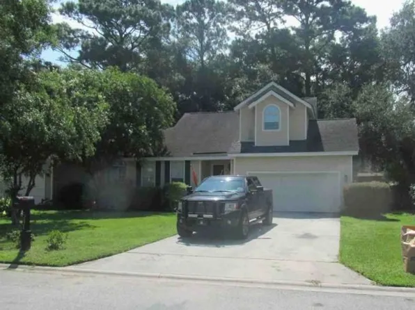 541 Pointe South Dr, Savannah, GA 31410