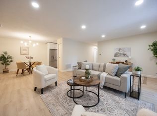 3 Thayer Pond Dr UNIT 11, North Oxford, MA 01537