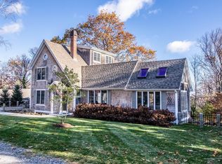 35 Circuit Rd, Cape Neddick, ME 03902