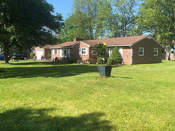 5th image of 29 Amherston Dr