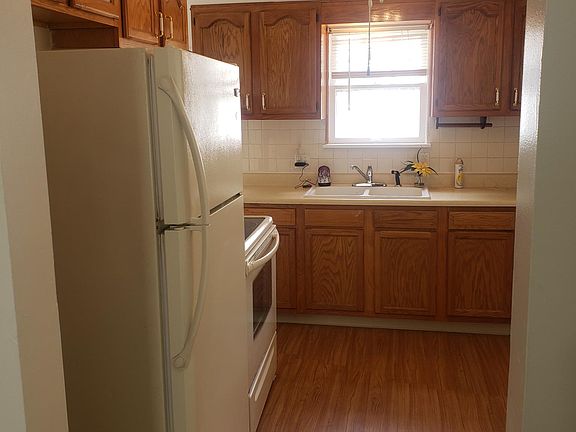 4th image of 1354 Orlando Ave