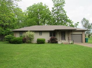 516 S Elm St, Mountain Grove, MO 65711