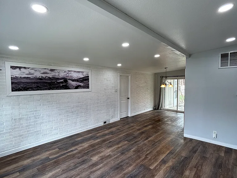 3782 Shaw Blvd — Photo 2
